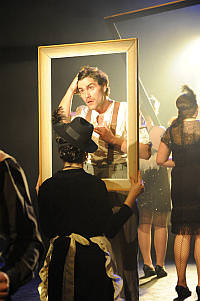 Peer in mirror